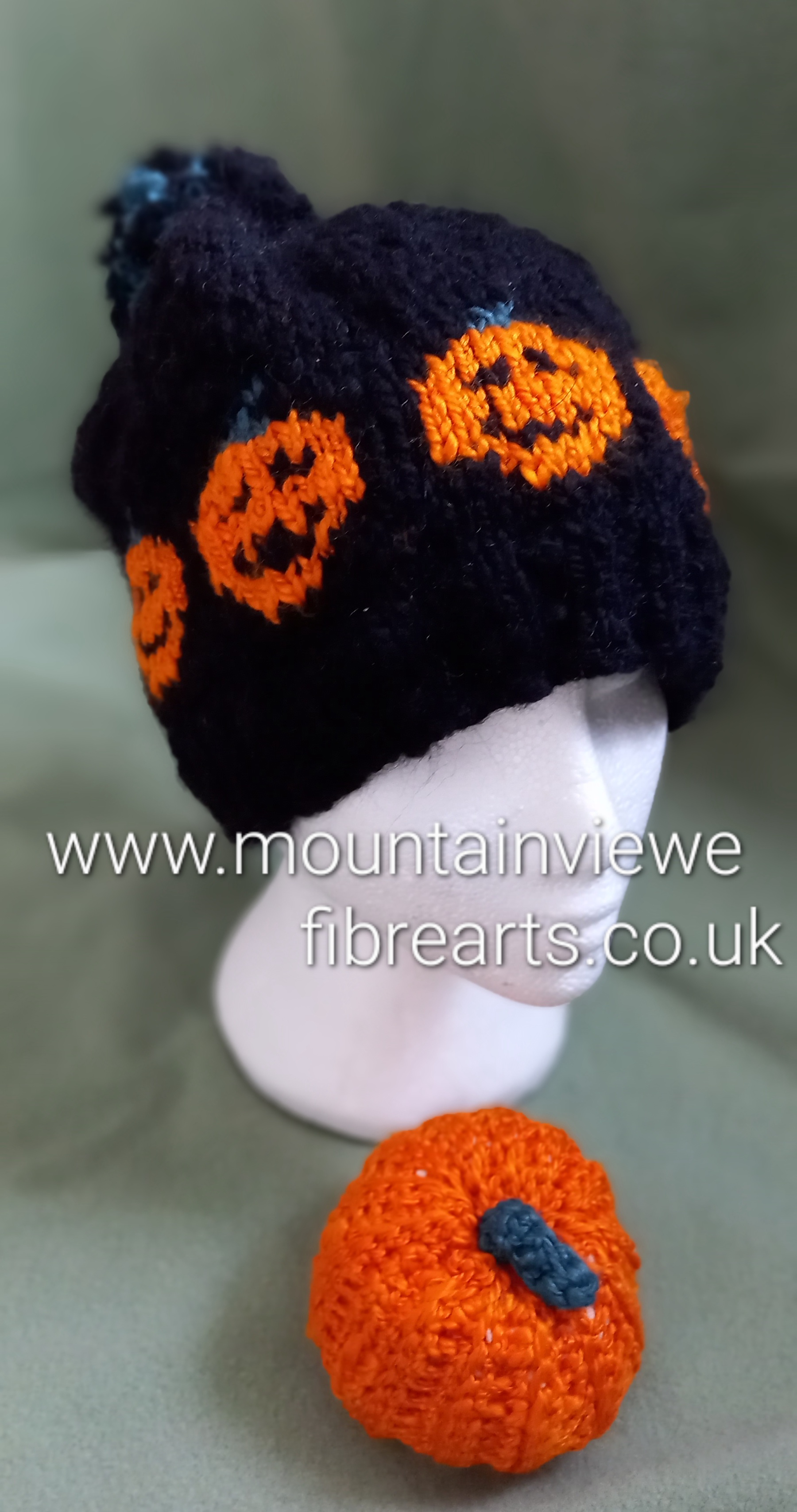 Black merino and bamboo pumpkin knitted beanie.