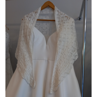 Bamboo lace knitted shawl