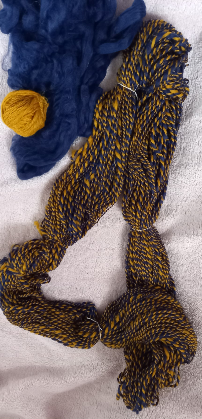 Midnight twist bio nylon vegan yarn